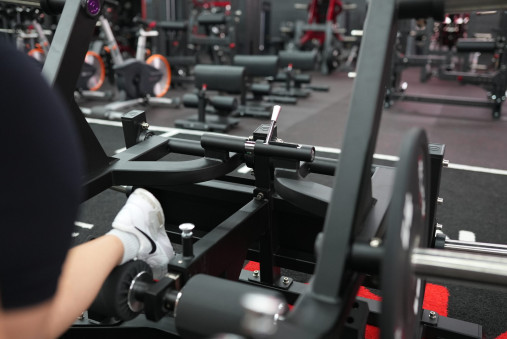 Становая тяга серии Peach Builder PB411 Multi Deadlift тренажер на свободных весах Становая тяга серии Peach Builder PB411 Multi Deadlift тренажер на свободных весах